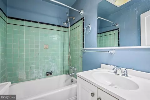 513 25th Pl NE, Washington, DC 20002 photo 13