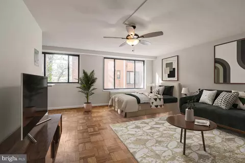 5112 Macarthur Blvd NW #106, Washington, DC 20016