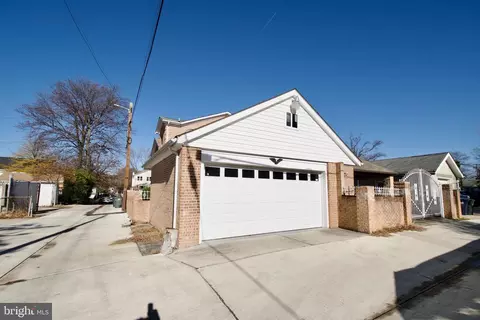2207 Otis St NE, Washington, DC 20018 photo 59