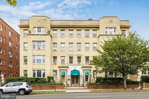 3010 Wisconsin Ave NW #303, Washington, DC 20016