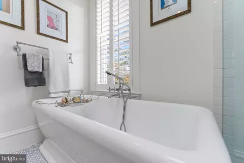 604 5th St NE, Washington, DC 20002 photo 43