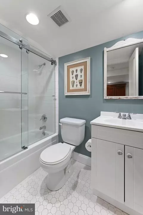 604 5th St NE, Washington, DC 20002 photo 70