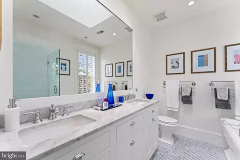 604 5th St NE, Washington, DC 20002 photo 44