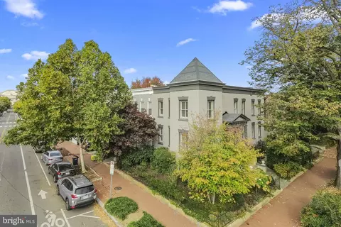 604 5th St NE, Washington, DC 20002 photo 3