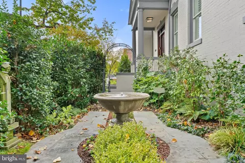 604 5th St NE, Washington, DC 20002 photo 9