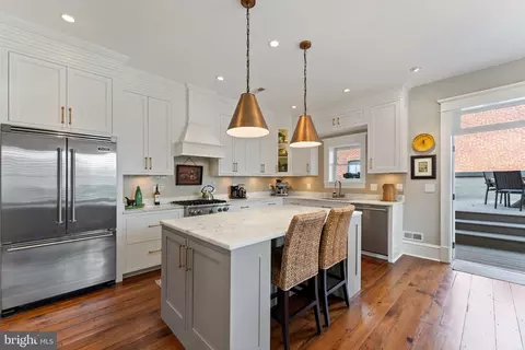 604 5th St NE, Washington, DC 20002 photo 32
