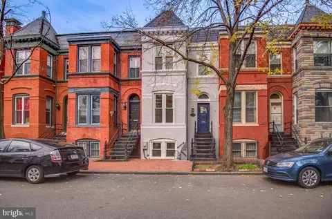 1208 Linden Pl NE, Washington, DC 20002
