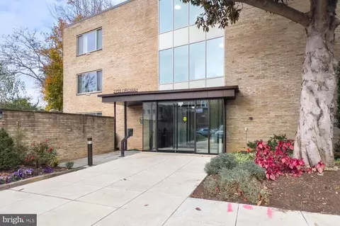 2755 Ordway St NW #104, Washington, DC 20008