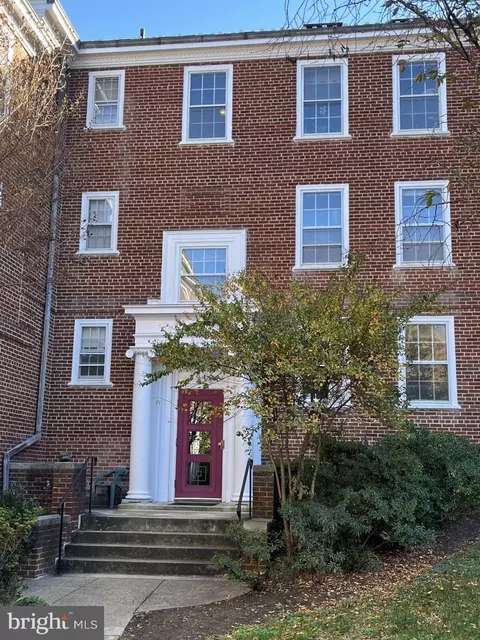 3940 Langley Ct NW #A631, Washington, DC 20016