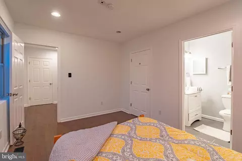 Bedroom - 423 18th St NE #4, Washington, DC 20002 photo 8 of 9