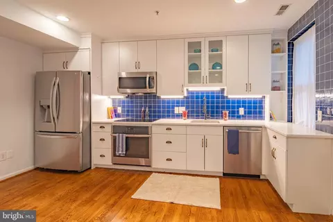 Kitchen - 423 18th St NE #4, Washington, DC 20002 photo 4 of 7