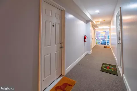 Entry Way - 423 18th St NE #4, Washington, DC 20002 photo 4 of 11