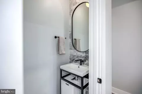 1634 S Street St NW #1, Washington, DC 20009 photo 9