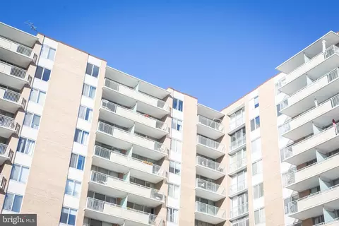 3001 Veazey Ter NW #734, Washington, DC 20008