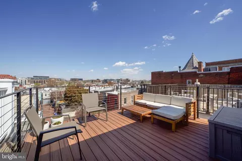 Exterior - 326 E Street St NE, Washington, DC 20002 photo 2 of 7