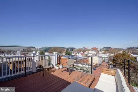 Exterior - 326 E Street St NE, Washington, DC 20002 photo 3 of 7