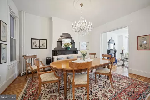 Dining - 326 E Street St NE, Washington, DC 20002 photo 3 of 4