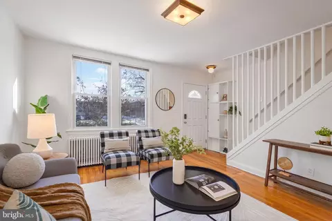 324 20th St NE, Washington, DC 20002