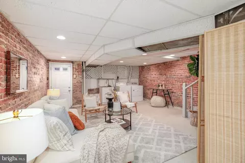 527 12th St NE, Washington, DC 20002 photo 34