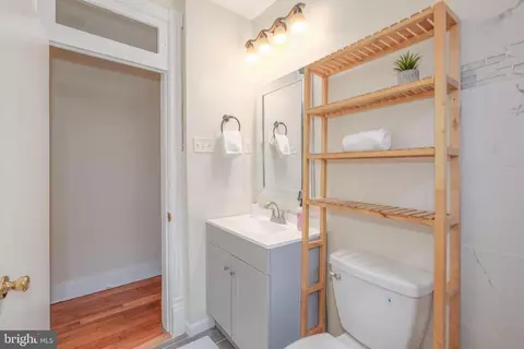 527 12th St NE, Washington, DC 20002 photo 25