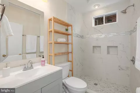 527 12th St NE, Washington, DC 20002 photo 24