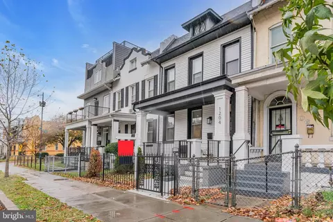 1204 Staples St NE, Washington, DC 20002 photo 2