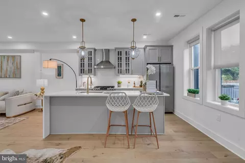 1204 Staples St NE, Washington, DC 20002 photo 3