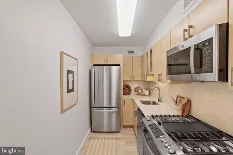 Kitchen - 1245 4th St SW #E103, Washington, DC 20024 photo 2 of 3