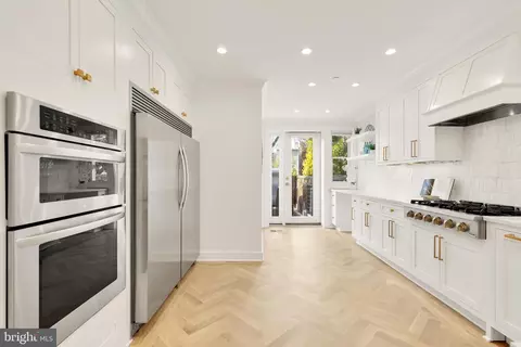 518 6th St NE #A, Washington, DC 20002 photo 5
