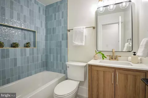 2524 41st St NW #PH3, Washington, DC 20007 photo 25