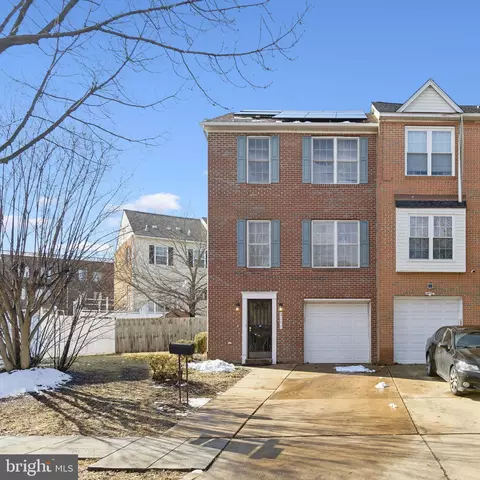 3107 28th St SE, Washington, DC 20020