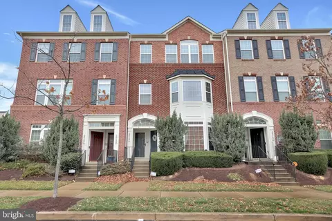 2514 Hurston Ln NE #14, Washington, DC 20018