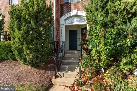 2522 Hurston Ln NE #B, Washington, DC 20018