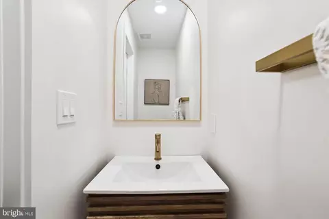 331 16th St NE, Washington, DC 20002 photo 12