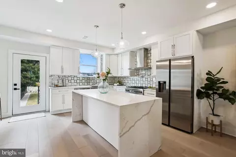 331 16th St NE, Washington, DC 20002 photo 5