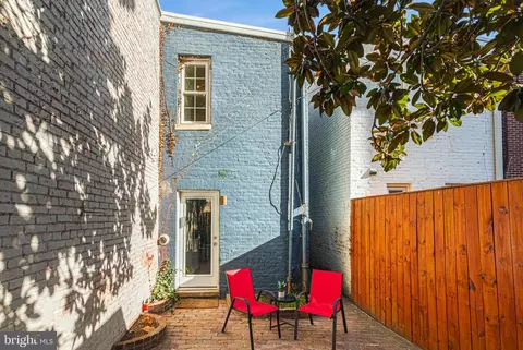 Exterior - 211 3rd St SE, Washington, DC 20003 photo 2 of 5