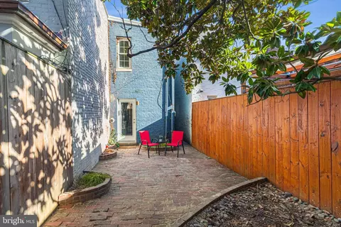 Exterior - 211 3rd St SE, Washington, DC 20003 photo 5 of 5