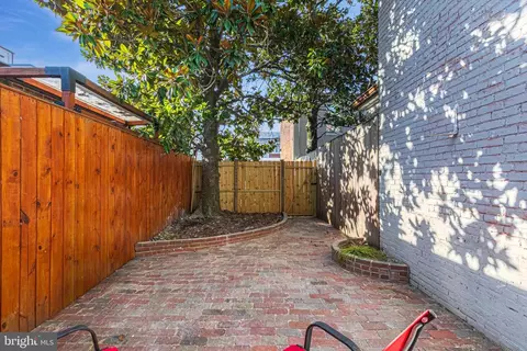 Exterior - 211 3rd St SE, Washington, DC 20003 photo 4 of 5