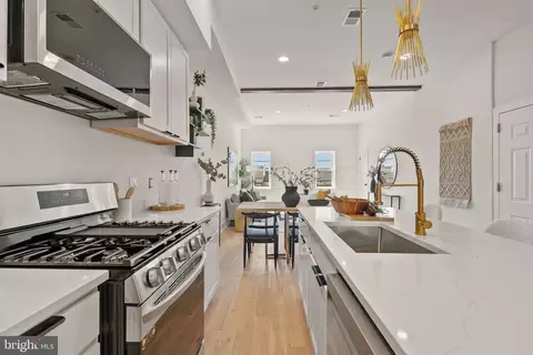 4725 3rd Pl NW #4, Washington, DC 20011 photo 2