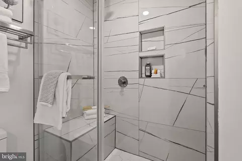 4725 3rd Pl NW #4, Washington, DC 20011 photo 17