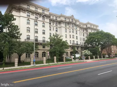 3060 16th St NW #711, Washington, DC 20009