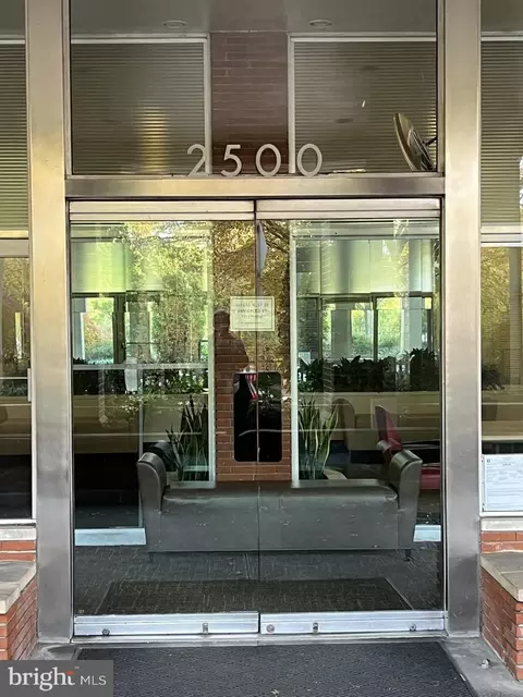 2500 Q St NW #410, Washington, DC 20007