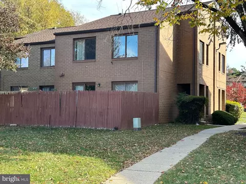 3103 Berry Rd NE #11, Washington, DC 20018