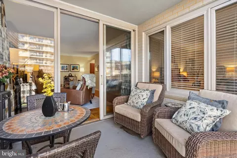 2475 Virginia Ave NW #417, Washington, DC 20037