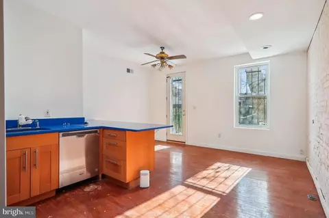 Living - 1213 D St NE, Washington, DC 20002 photo 6 of 7