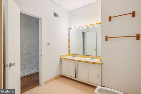 Bath - 1213 D St NE, Washington, DC 20002 photo 2 of 3