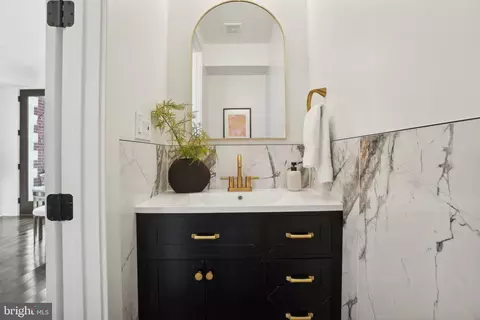 Bath - 1439 A St SE, Washington, DC 20003 photo 1 of 4