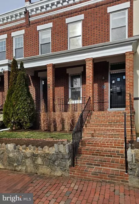 614 M St NE, Washington, DC 20002