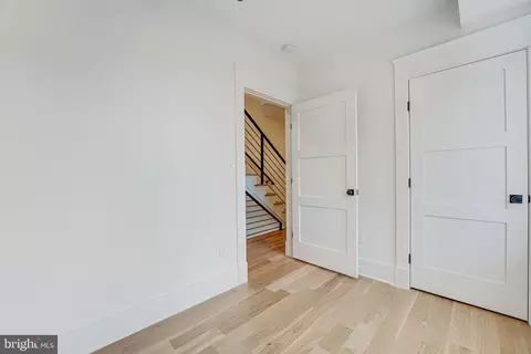 Entry Way - 812 6th St NE, Washington, DC 20002 photo 3 of 11