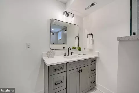 Bath - 812 6th St NE, Washington, DC 20002 photo 10 of 10